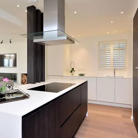 Modern Four Bedrooms Amsterdam